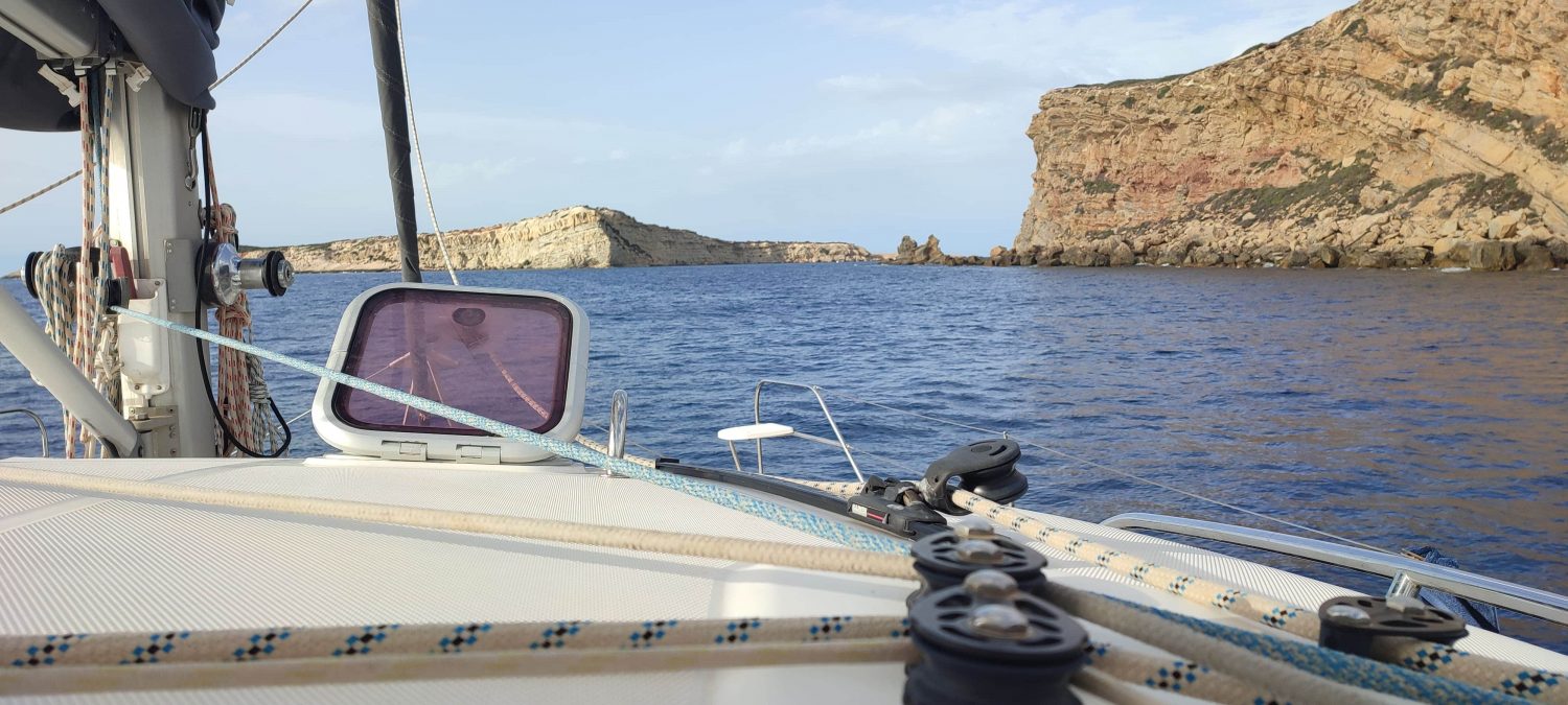 catamaran charter Ibiza, The islands of La conejera and Ses Bosques